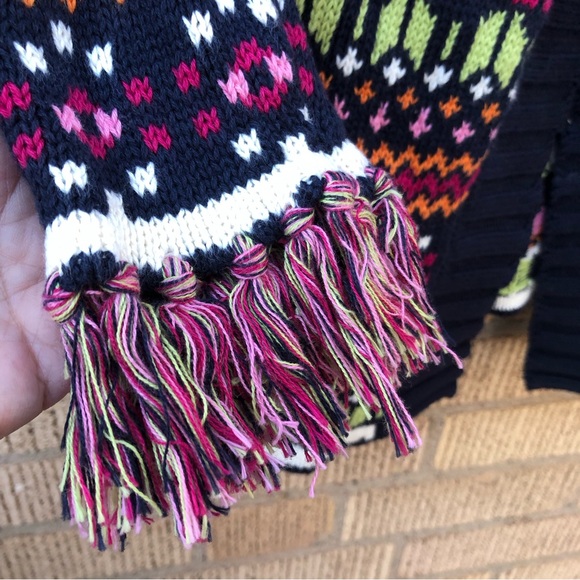 Savannah Girls Multicolored Sweater with Toggle Buttons Size 4T - Picture 4 of 8